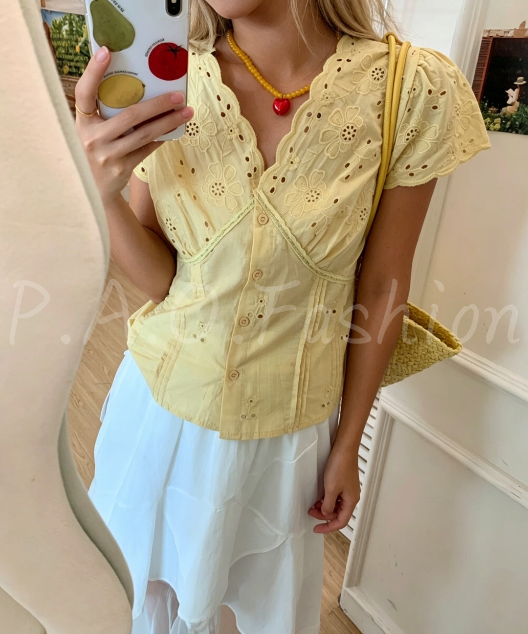 Lace Trim Embroidered Cutwork V-Neck Cropped Blouse