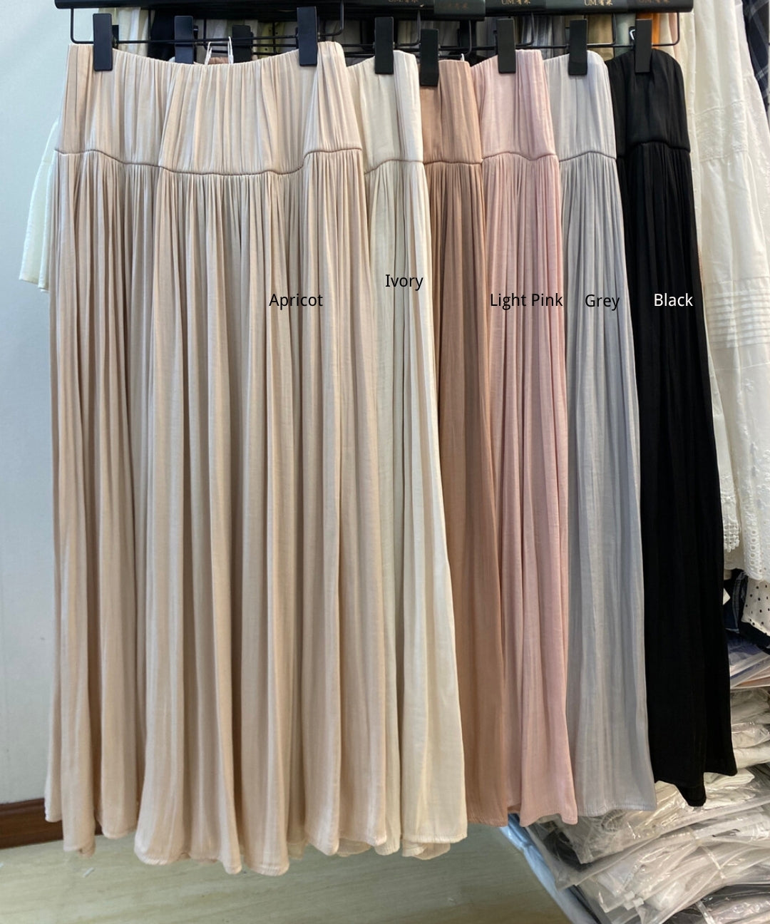High-Waisted Pleated Maxi Skirt[Available Now]