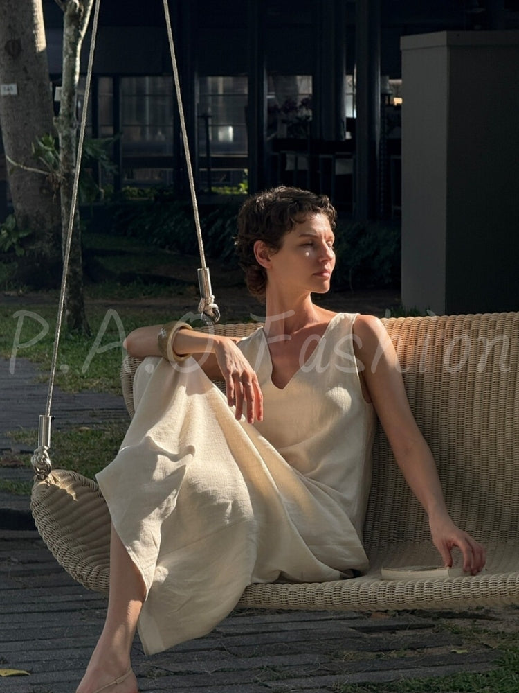 Relaxed V-Neck Sleeveless Maxi Dress