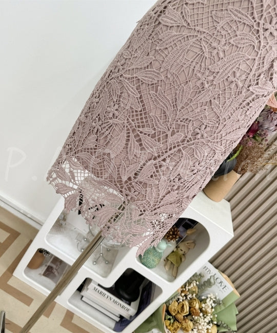 Sleeveless Lace Bodycon Mini Dress