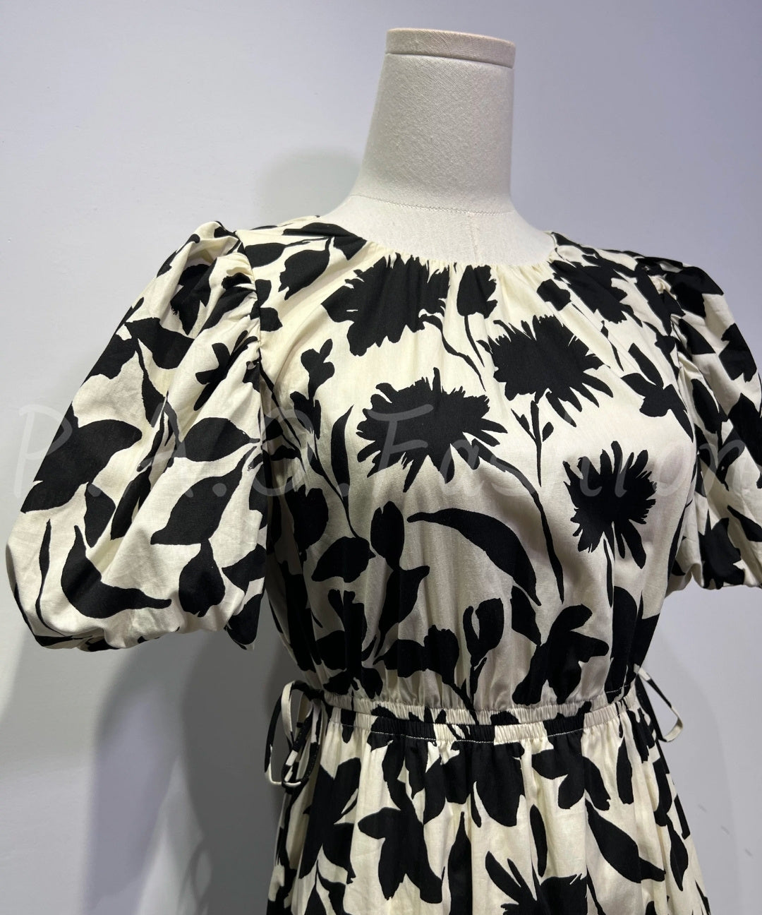 French Vintage Floral Cutout Dress