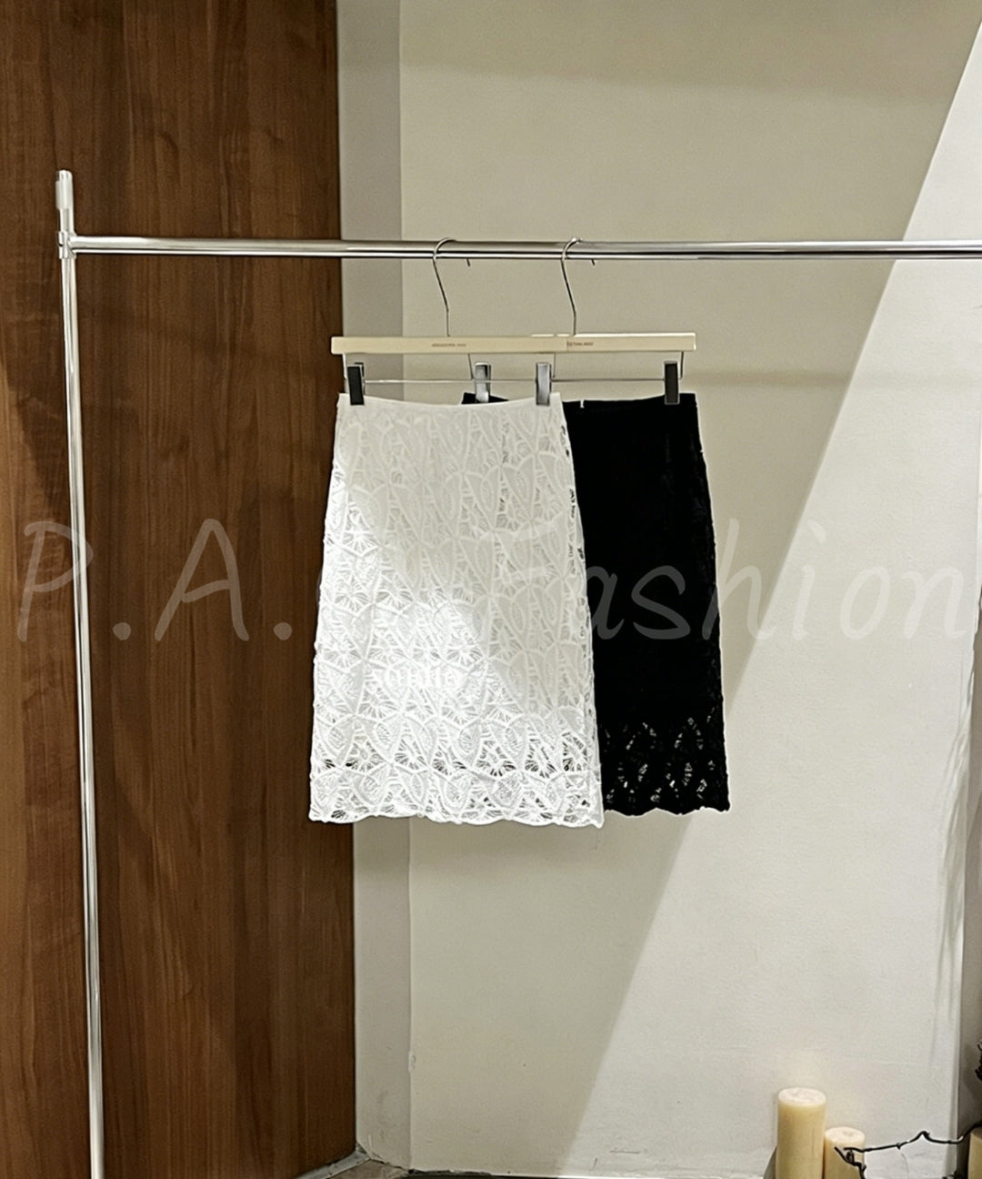 Cutwork Embroidered Lace High-Waisted Midi Skirtt[Available Now]