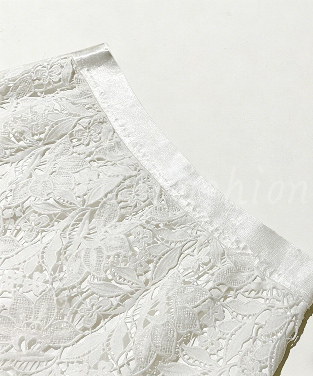 Embroidered Lace High-Waisted Midi Skirt[Available Now]