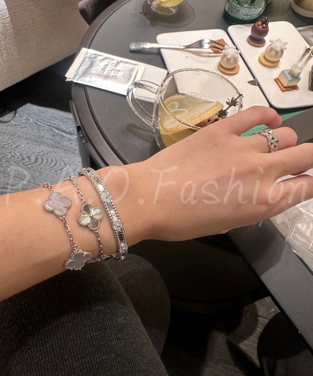 Clover Motif Five-Flower Bracelet