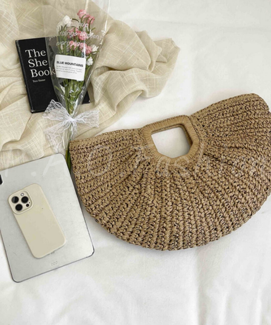 Resort Fan-Shaped Straw Tote Bag