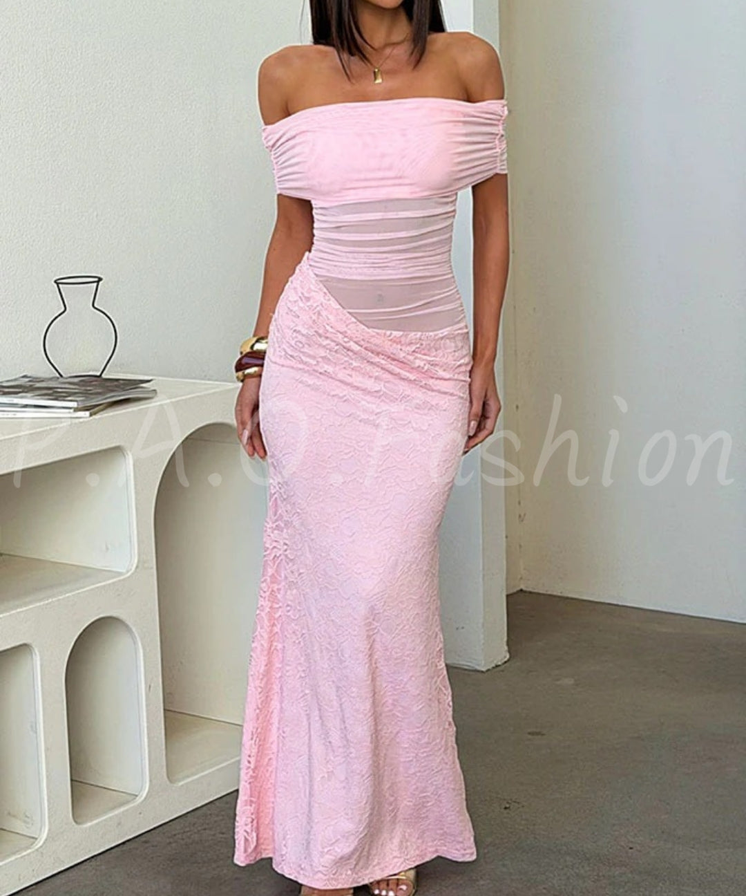 Off-Shoulder Lace Mesh Dress[Available Now]